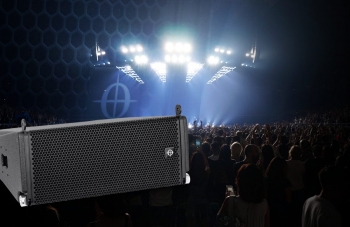 CODA Audio推出双10"线阵列CiRAY